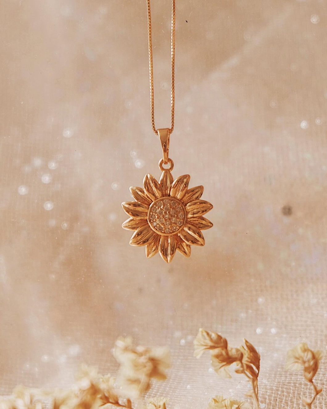 Bloom necklace